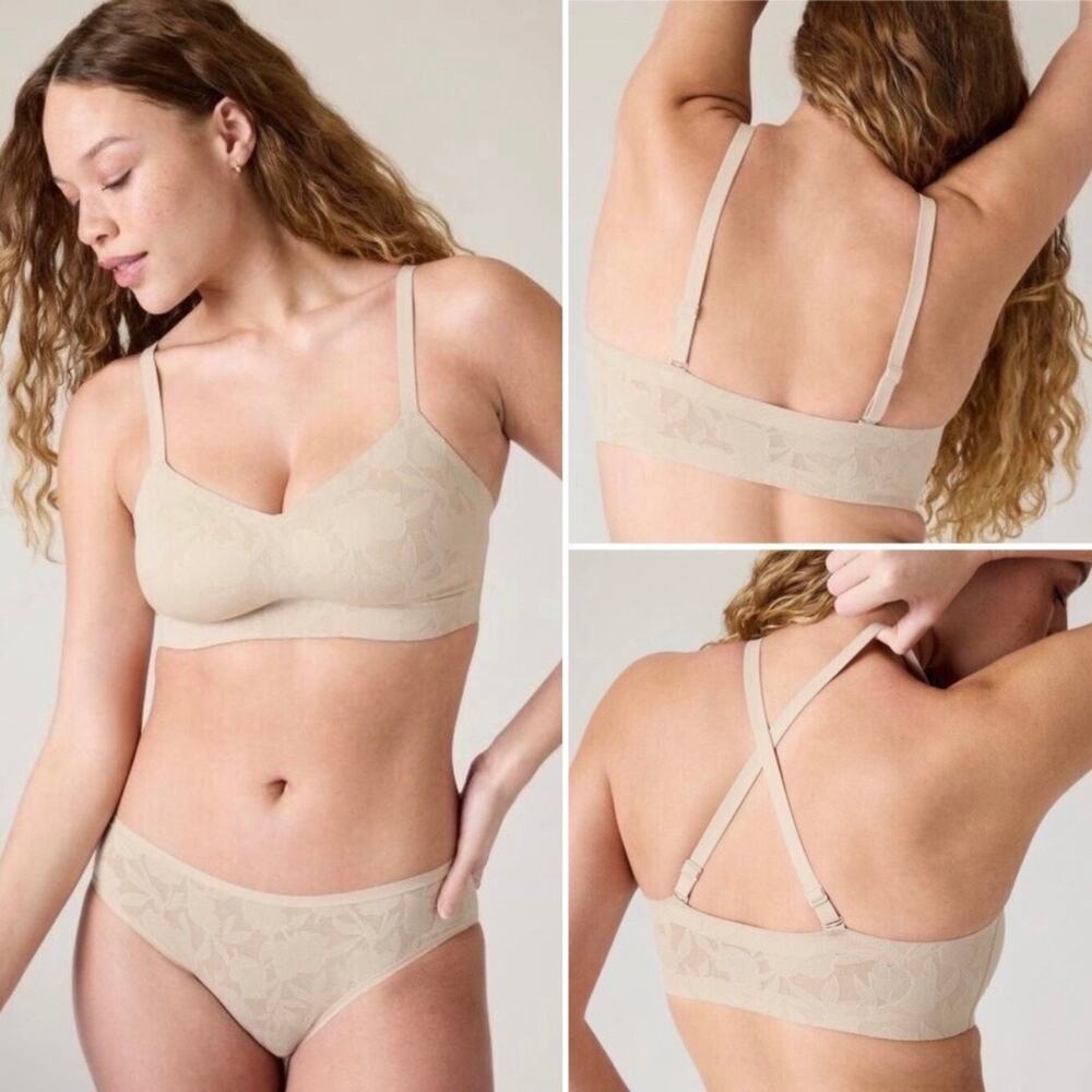Athleta NWT Ritual Lace Adjustable Bra A-C Cream Nude Size M Convertible